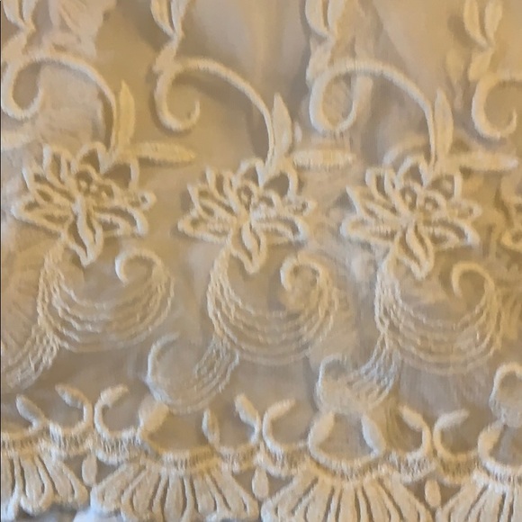 Gorgeous whit sheer shirt - Picture 4 of 4